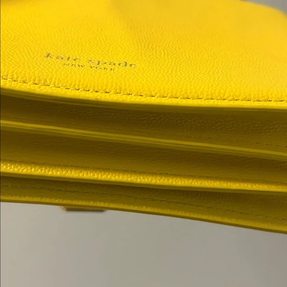 Kate Spade Locked Large Flap shoulder Bag in Pebbled Leather - Picture 11 of 11